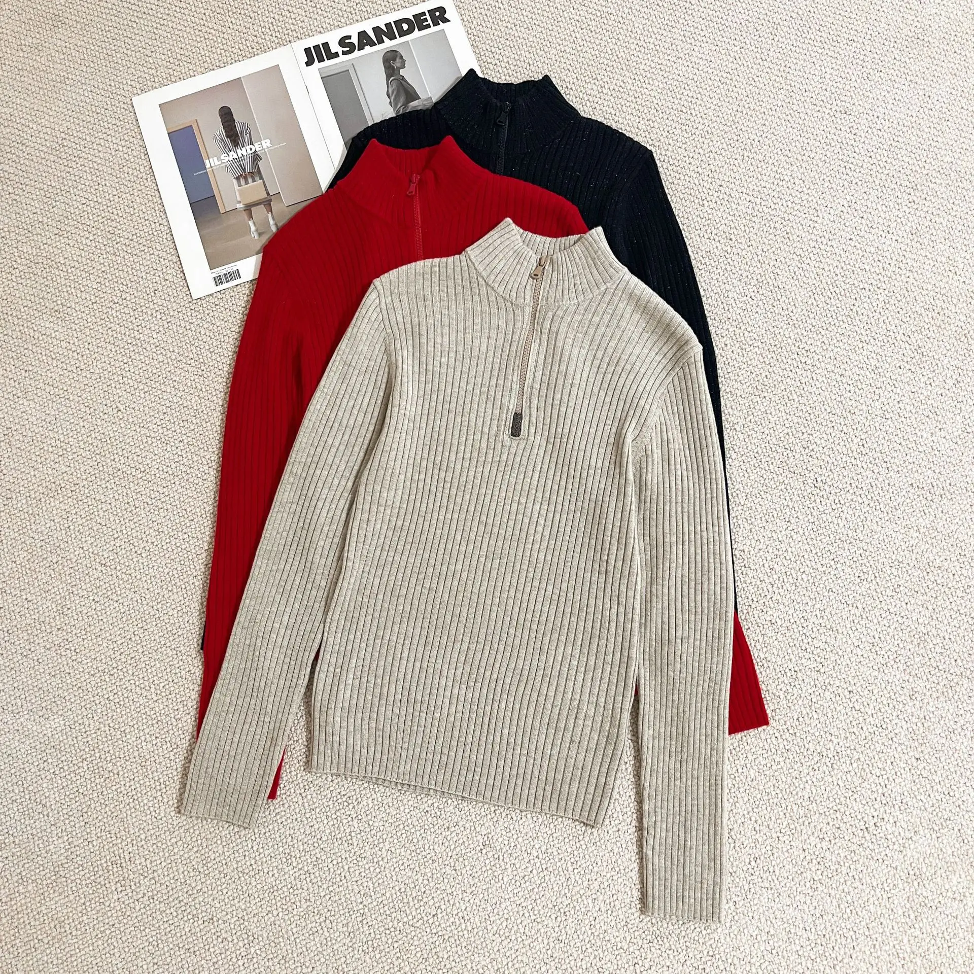 2025 Spring New Comfortable Versatile Striped Beaded Zipper Knitted Bottoming Shirt Long Sleeve Women
2025 Spring New Comfortable Versatile Striped Beaded Zipper Knitted Bottoming Shirt Long Sleeve Women