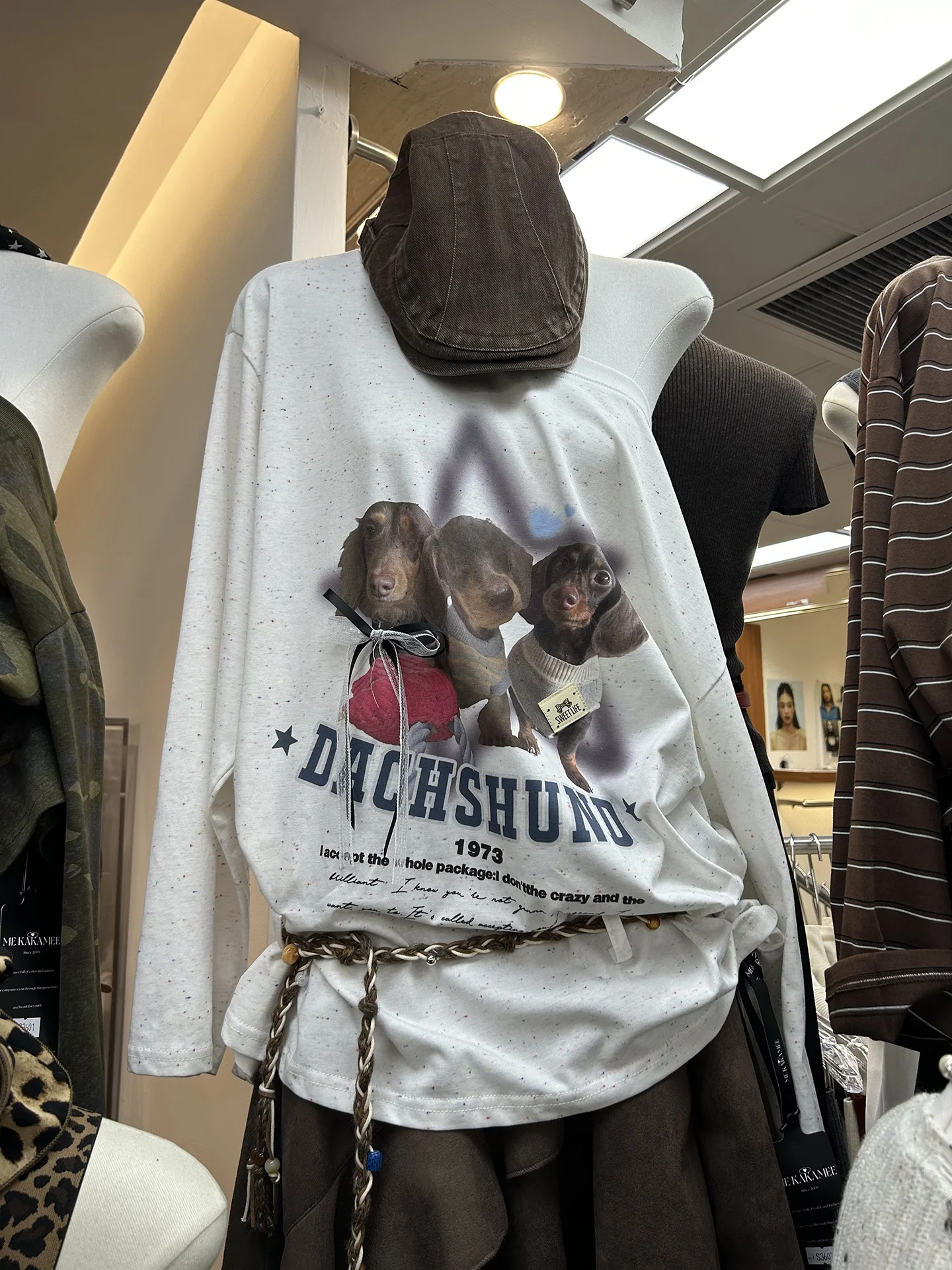 oulder Bared Long Sve T-irt with Waist Belt mid Length Dog Print Loose Anti Aging Korean Sle Women's Top
oulder Bared Long Sve T-irt with Waist Belt mid Length Dog Print Loose Anti Aging Korean Sle Women's Top