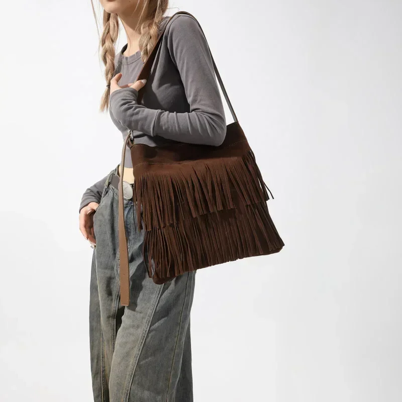 Tassel personality fashion leisure Handbag 2024 Hot sale crossbody shoulder bag high quality Female designer Student School Bag
Tassel personality fashion leisure Handbag 2024 Hot sale crossbody shoulder bag high quality Female designer Student School Bag