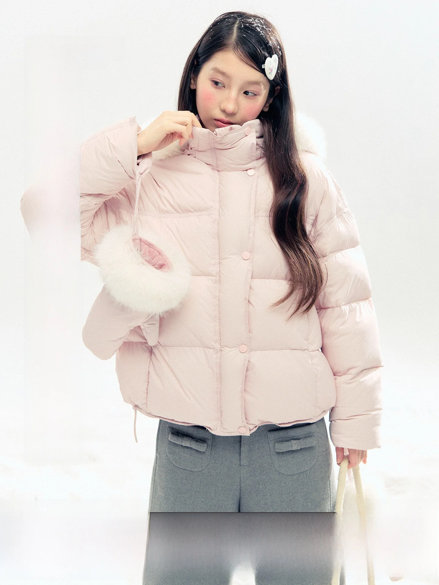 Holid Map "Snow Country " Women's down Jaet with Hood 90% White Du down Stand Collar Gloves Fur Collar Retro Sle
Holid Map "Snow Country " Women's down Jaet with Hood 90% White Du down Stand Collar Gloves Fur Collar Retro Sle