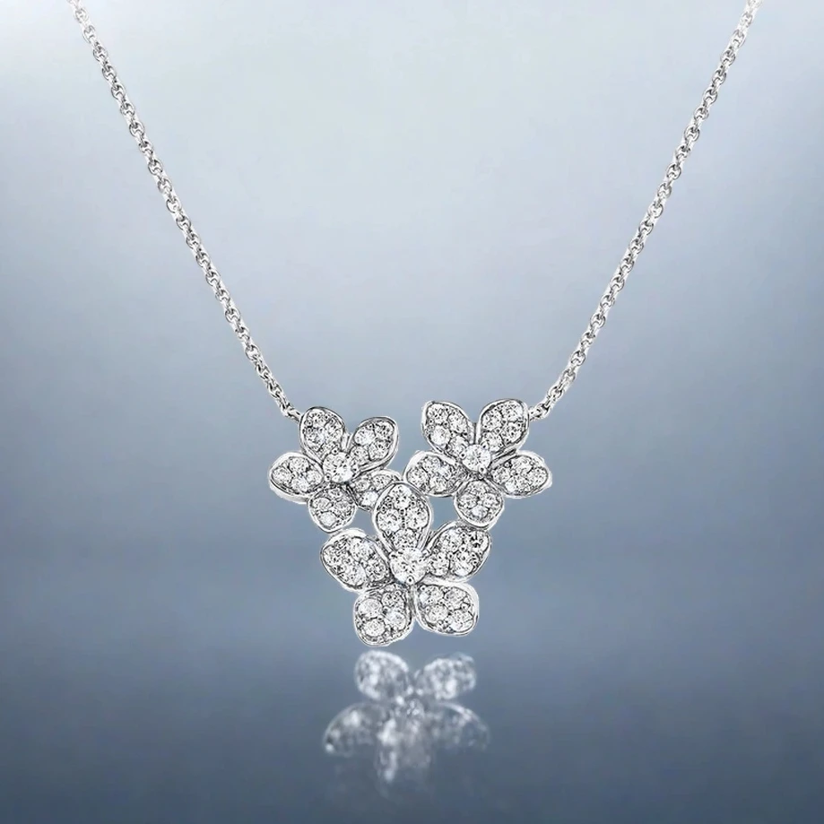 Blooming Starry Fairy Wind Three Flower Necklace s925 with Natural Zircon, Light and Sparkling, Luxurious Date
Blooming Starry Fairy Wind Three Flower Necklace s925 with Natural Zircon, Light and Sparkling, Luxurious Date