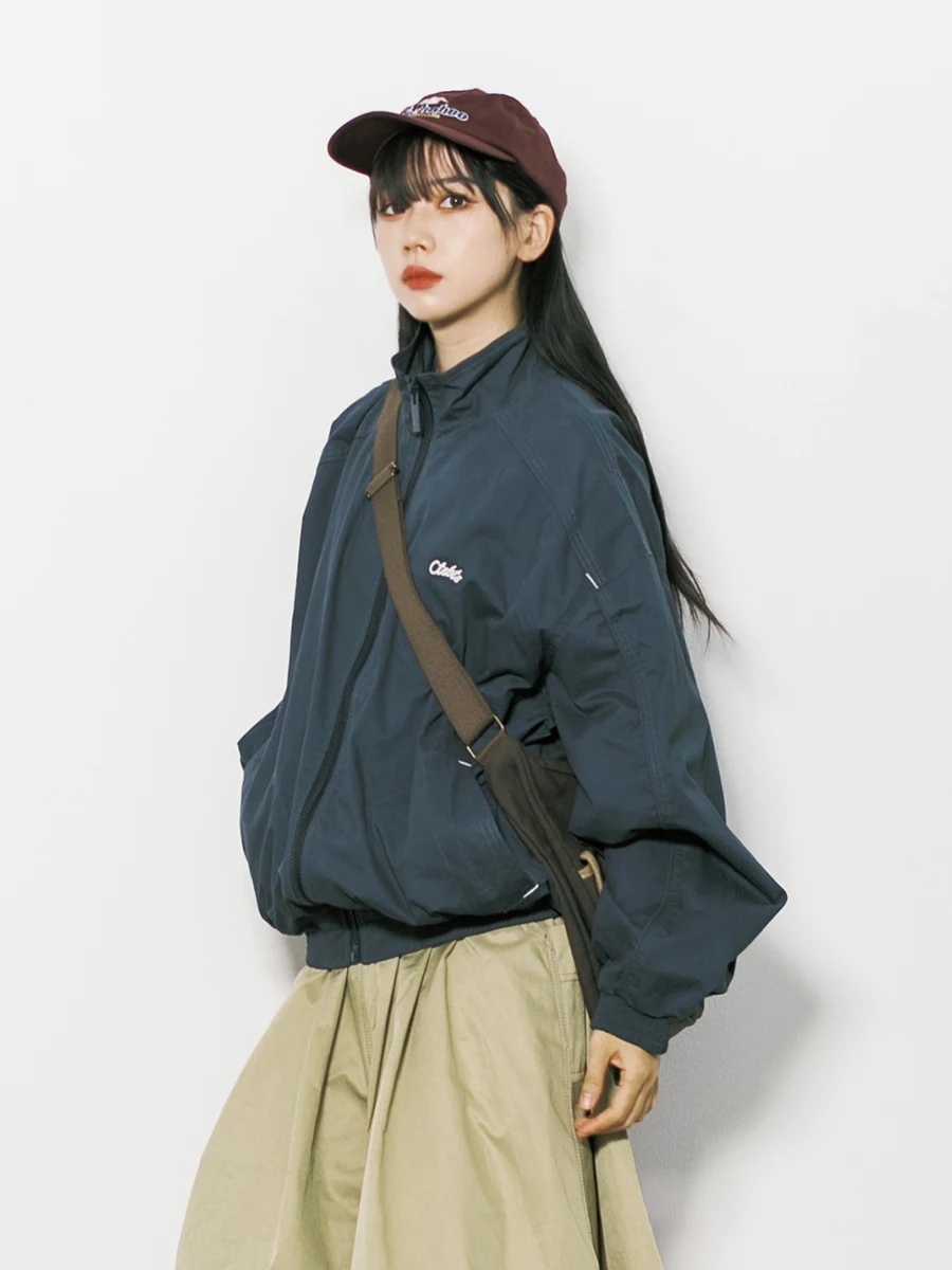 Retro RCDB Japanese Style Embroidered Letter Stand Collar Wellington Work Jacket Loose Cotton Outerwear for Men And Women
Retro RCDB Japanese Style Embroidered Letter Stand Collar Wellington Work Jacket Loose Cotton Outerwear for Men And Women