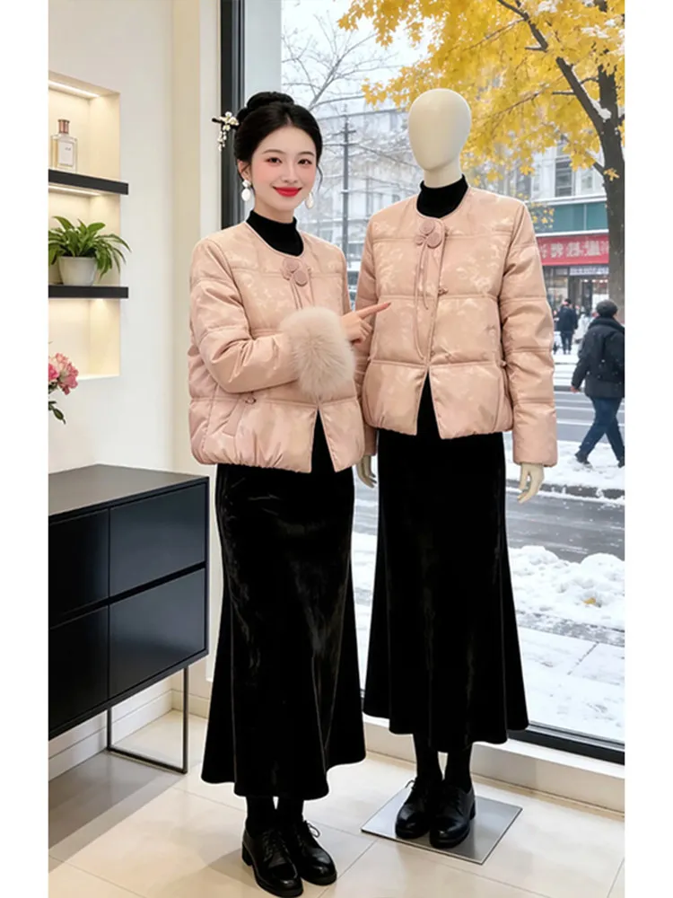 Новая китайская утепленная женская хлопковая куртка с цветочной вышивкой, осенне-зимнее теплое пальто-пуховик в корейском свободном стиле
Новая китайская утепленная женская хлопковая куртка с цветочной вышивкой, осенне-зимнее теплое пальто-пуховик в корейском свободном стиле