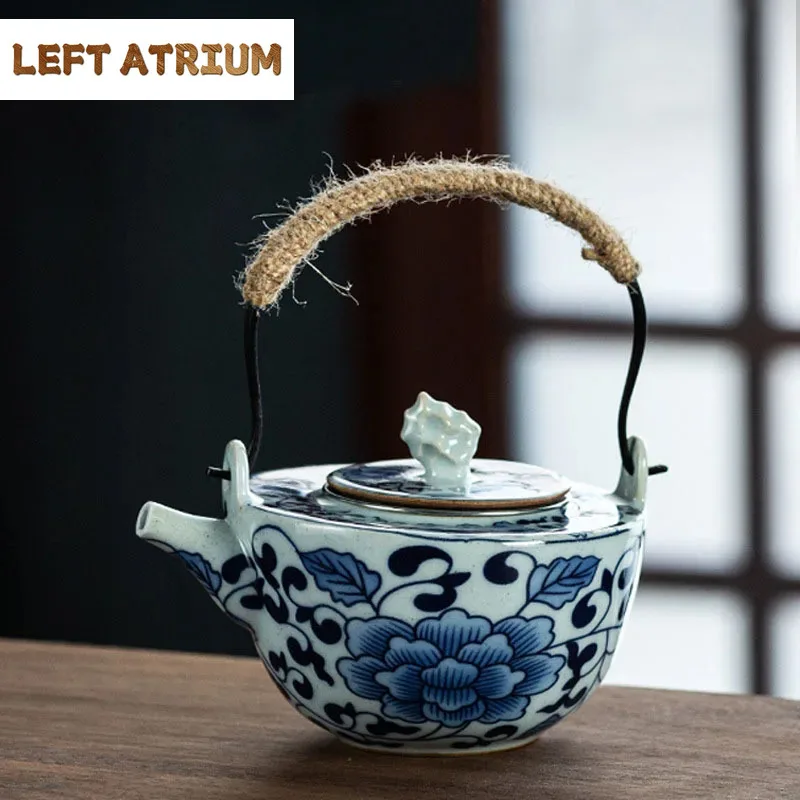 210ml Blue And White Porcelain Hemp Rope Loop-Handled Teapot Small Ceramic Kung Fu Teaset Stainless Steel Filter Single Pot Gift
210ml Blue And White Porcelain Hemp Rope Loop-Handled Teapot Small Ceramic Kung Fu Teaset Stainless Steel Filter Single Pot Gift