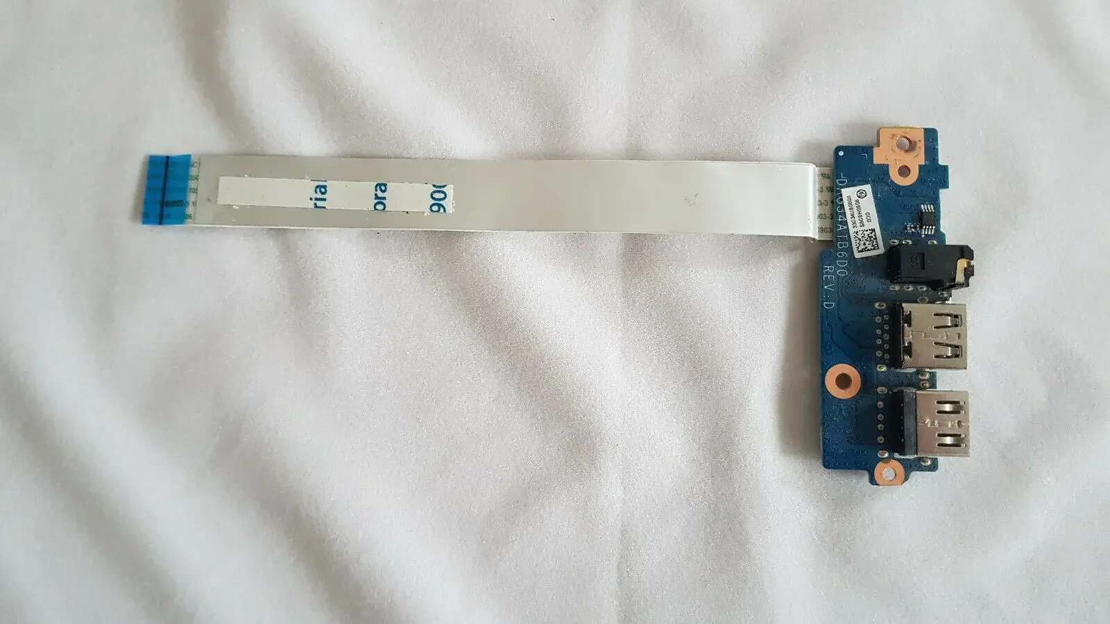GENUINE FOR HP Pavilion 15-AU 15-AU181SA 15-AU076SA Audio IO USB Port Ports Board Cable
GENUINE FOR HP Pavilion 15-AU 15-AU181SA 15-AU076SA Audio IO USB Port Ports Board Cable