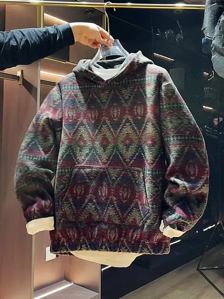 Мужская зимняя толстовка с капюшоном, утепленная, с длинными рукавами, в стиле ретро, с цветочной вышивкой, теплая, модная, повседневная, свободного кроя, в американском стиле, молодежная.
Мужская зимняя толстовка с капюшоном, утепленная, с длинными рукавами, в стиле ретро, с цветочной вышивкой, теплая, модная, повседневная, свободного кроя, в американском стиле, молодежная.