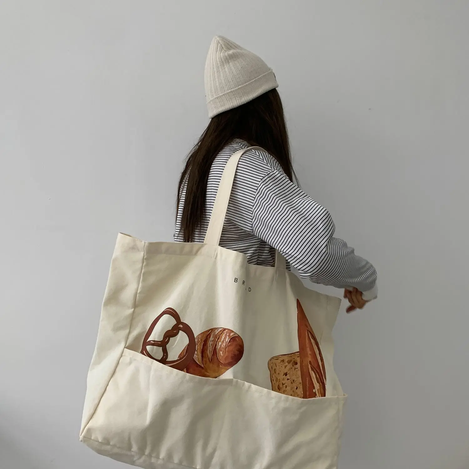 Large Capacity Beige Canvas Tote Bag With Multiple Pockets Bread Print Shoulder Bag Travel Tote for Beige Heavy-duty Shopping
Large Capacity Beige Canvas Tote Bag With Multiple Pockets Bread Print Shoulder Bag Travel Tote for Beige Heavy-duty Shopping