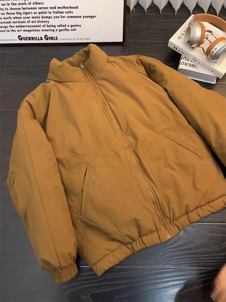 Коричневая мужская зимняя утепленная куртка-бомбер с воротником-стойкой из хлопка, водонепроницаемая, повседневная, молодежная, свободного кроя
Коричневая мужская зимняя утепленная куртка-бомбер с воротником-стойкой из хлопка, водонепроницаемая, повседневная, молодежная, свободного кроя