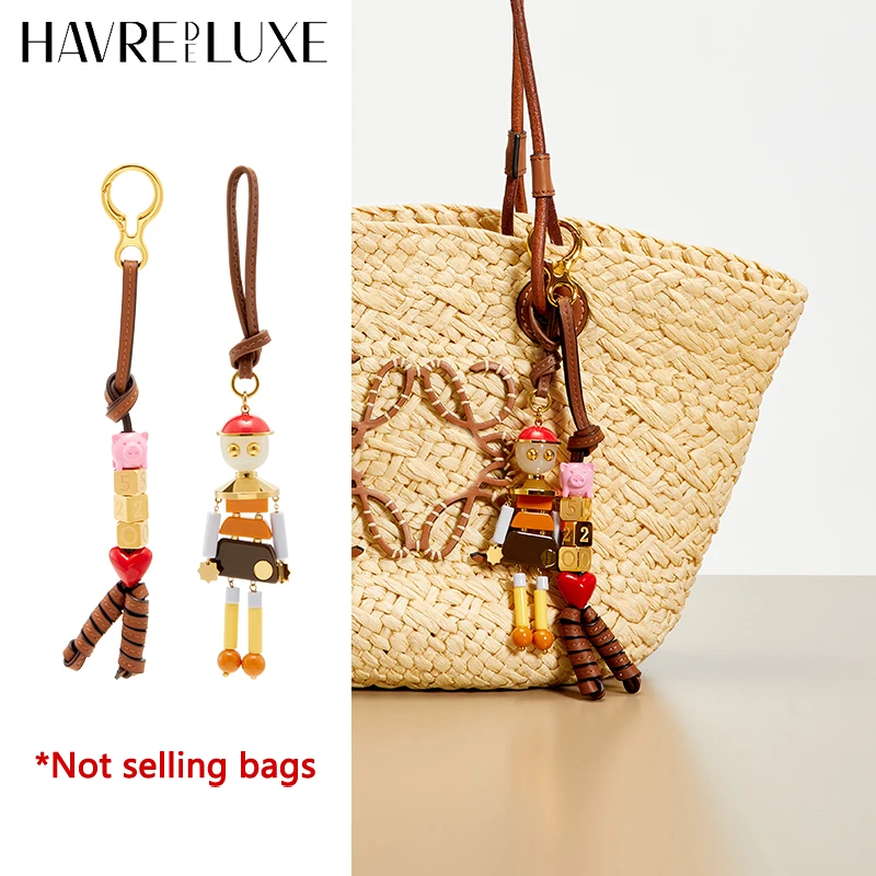 Robot Pig bead Leather bag charm for women's bag fashion decoration couple high-end keychain bag accessories
Robot Pig bead Leather bag charm for women's bag fashion decoration couple high-end keychain bag accessories