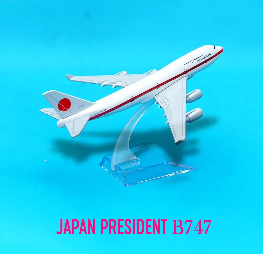 Scale 1:400 JAPAN PRESIDENT B747 Airlines Boeing Aircraft Model - Ideal Addition to any Diecast Aircraft Collection
Scale 1:400 JAPAN PRESIDENT B747 Airlines Boeing Aircraft Model - Ideal Addition to any Diecast Aircraft Collection