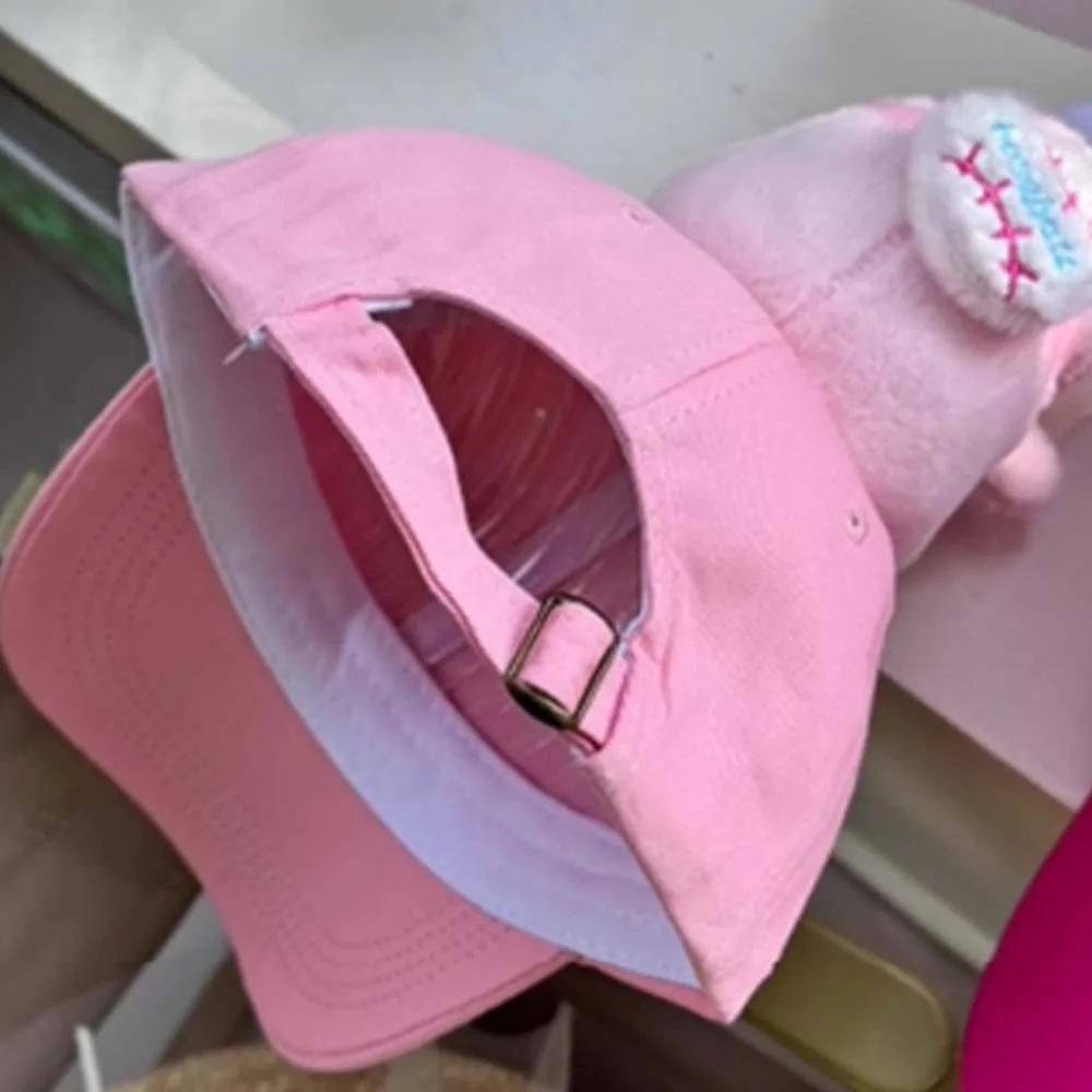 Fashion Breathable Capybara Baseball Cap Embroidered Letters Adjustable Children Peaked Cap Cotton Sunscreen Hat Beach
Fashion Breathable Capybara Baseball Cap Embroidered Letters Adjustable Children Peaked Cap Cotton Sunscreen Hat Beach