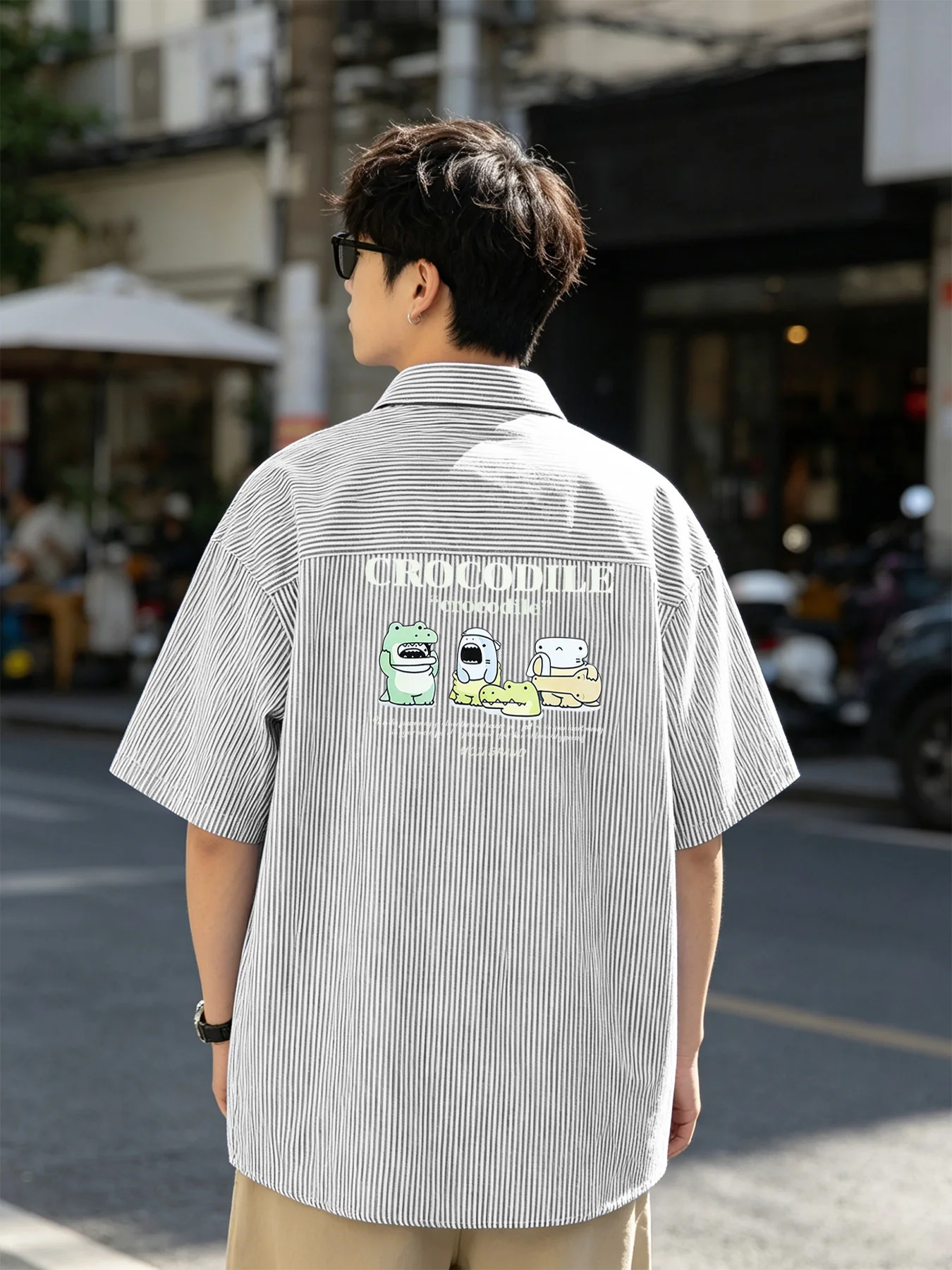 Summer New Trendy Men's Casual Shirt with Cartoon Fun Back Pattern, Short-Sleeve Striped
Summer New Trendy Men's Casual Shirt with Cartoon Fun Back Pattern, Short-Sleeve Striped