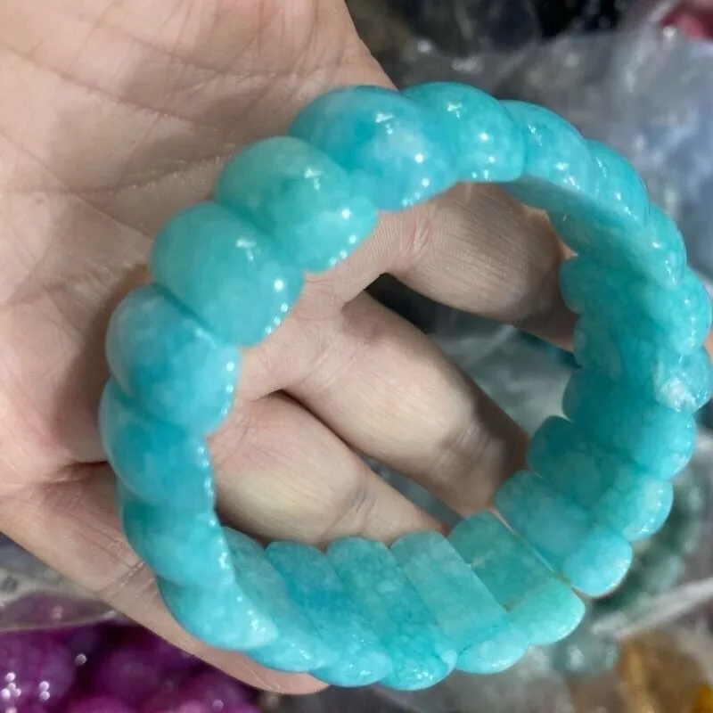 Natural new blue agate, fashion trend high-end atmospheric couple hand row
Natural new blue agate, fashion trend high-end atmospheric couple hand row