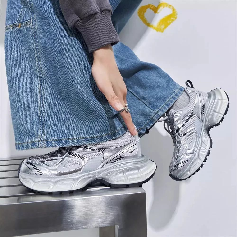 Women's Platform Sneaker Woman Fashion Shoes Height Increase High Heels Ladies Shoes for 2025 Female Comfortable Casual Tennis
Women's Platform Sneaker Woman Fashion Shoes Height Increase High Heels Ladies Shoes for 2025 Female Comfortable Casual Tennis
