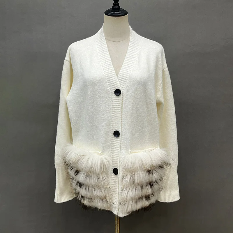 Single Breasted Raccoon Fur Pocket Warm Cardigan Women Knit Tops Female Casual Long Sleeve V-Neck Cardigan Female Sweater Top
Single Breasted Raccoon Fur Pocket Warm Cardigan Women Knit Tops Female Casual Long Sleeve V-Neck Cardigan Female Sweater Top