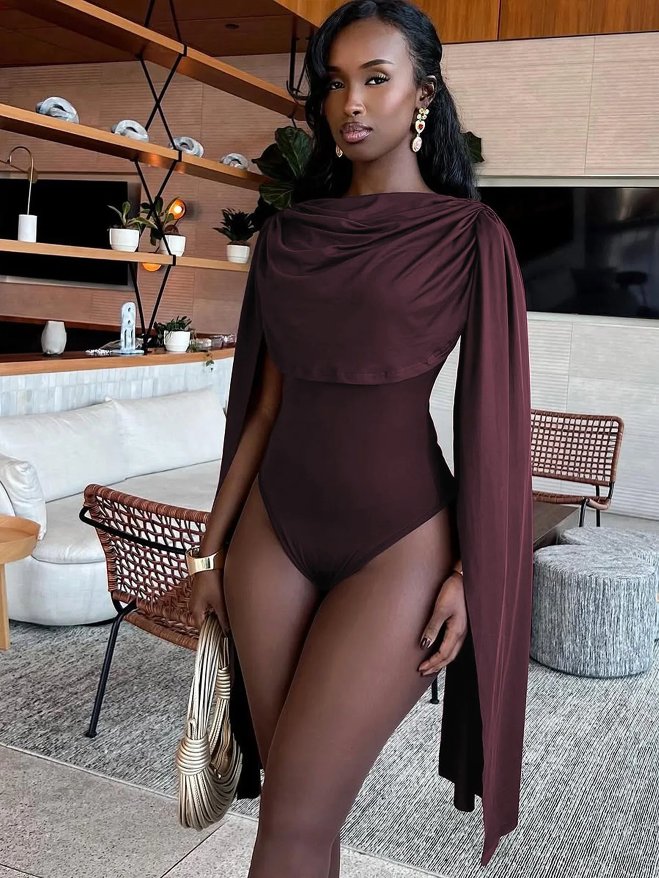 2026 New Women Chic Elegant Hipster Summer Fashion Sleeveless Wild Basic Midnight Stretch Tops Tassel Swing Collar Bodysuit
2026 New Women Chic Elegant Hipster Summer Fashion Sleeveless Wild Basic Midnight Stretch Tops Tassel Swing Collar Bodysuit