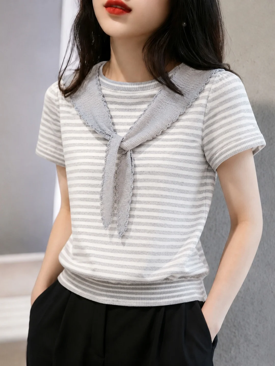 Fashionable Summer Ice Silk Short Sleeve Knitted Shawl Women's Elegant Striped Korean Style Top Commute Style Straight Cut
Fashionable Summer Ice Silk Short Sleeve Knitted Shawl Women's Elegant Striped Korean Style Top Commute Style Straight Cut
