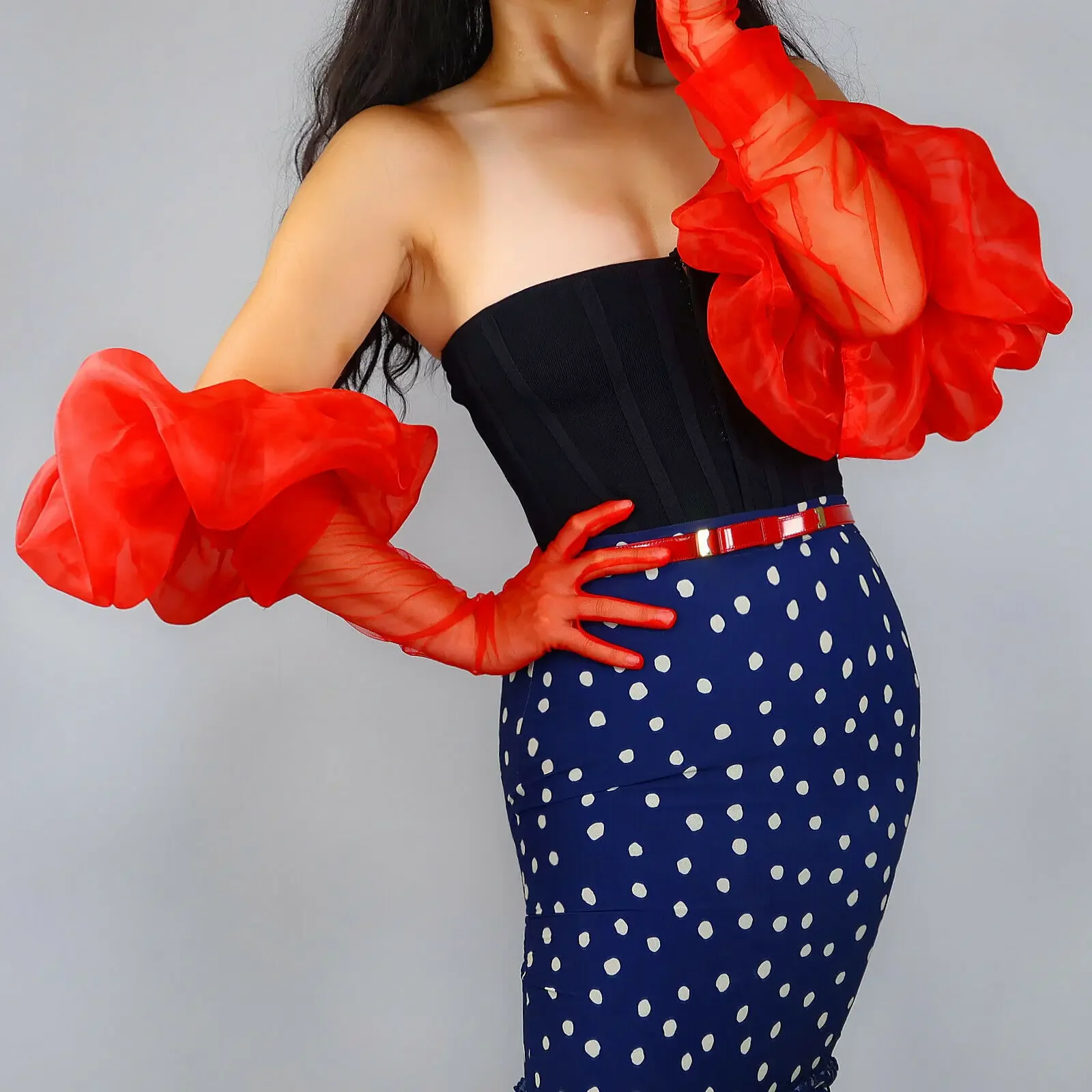 3D Red Bridal Tulle Gloves Oversize Solid 3D Wave Cuff 35" 90cm Shoulder Long Mesh Sheer Lace Opera Fashion Evening Dance Glove
3D Red Bridal Tulle Gloves Oversize Solid 3D Wave Cuff 35" 90cm Shoulder Long Mesh Sheer Lace Opera Fashion Evening Dance Glove