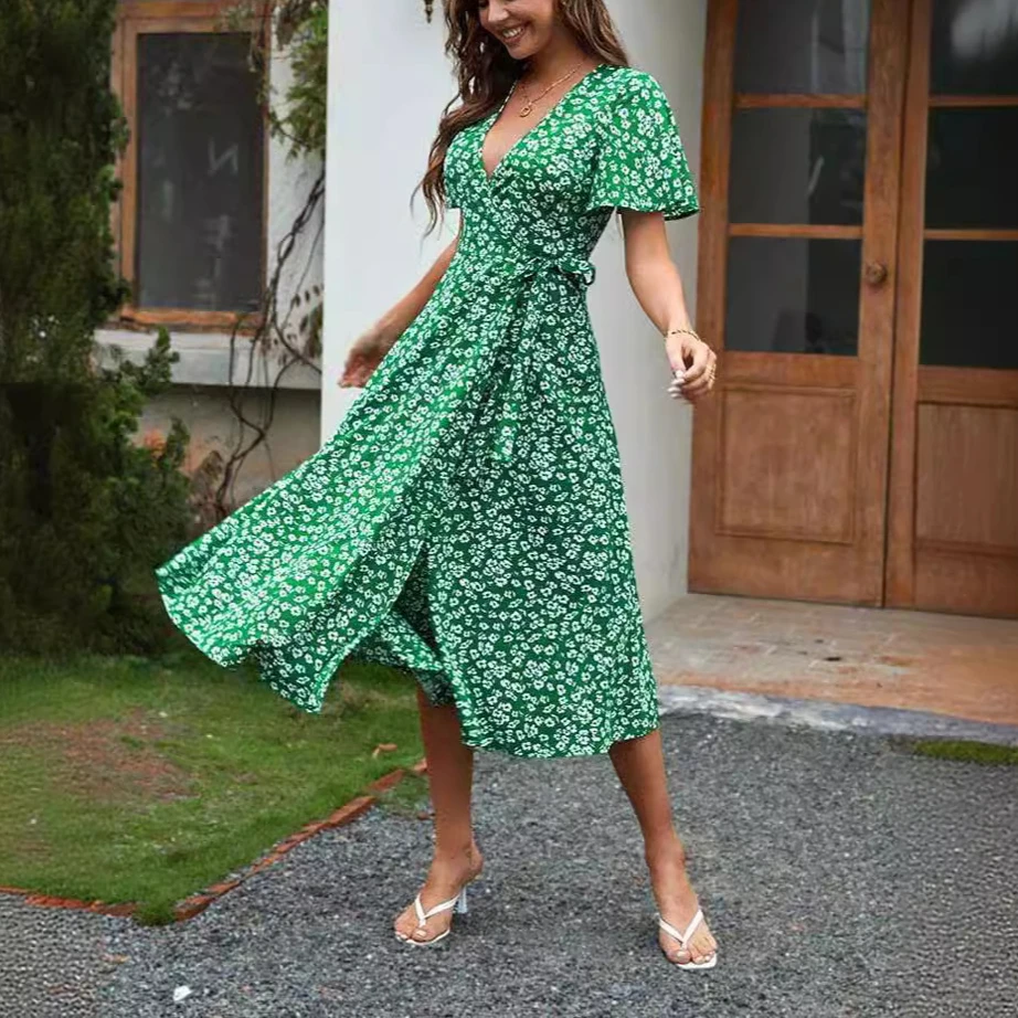 2025 Sexy Floral High Waist Slim Lace Up Womens Dresses Fashion Print V-neck Slit Long Skirt Summer Europe/America Beach Dress
2025 Sexy Floral High Waist Slim Lace Up Womens Dresses Fashion Print V-neck Slit Long Skirt Summer Europe/America Beach Dress