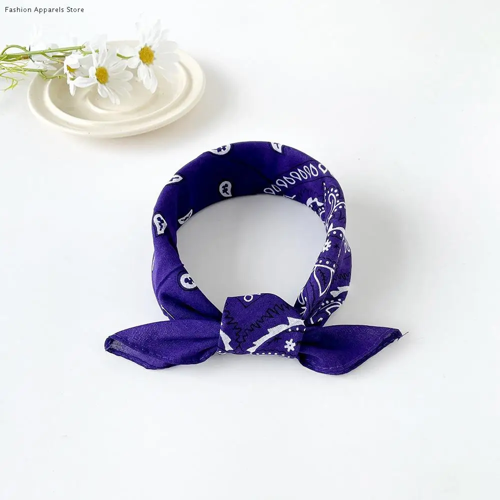 Headband Small Square Scarf Scarf Hair Band Hip Hop Cashew Nut Print Scarves Head Scarf Triangle Scarf Printed Silk Scarf Female
Headband Small Square Scarf Scarf Hair Band Hip Hop Cashew Nut Print Scarves Head Scarf Triangle Scarf Printed Silk Scarf Female