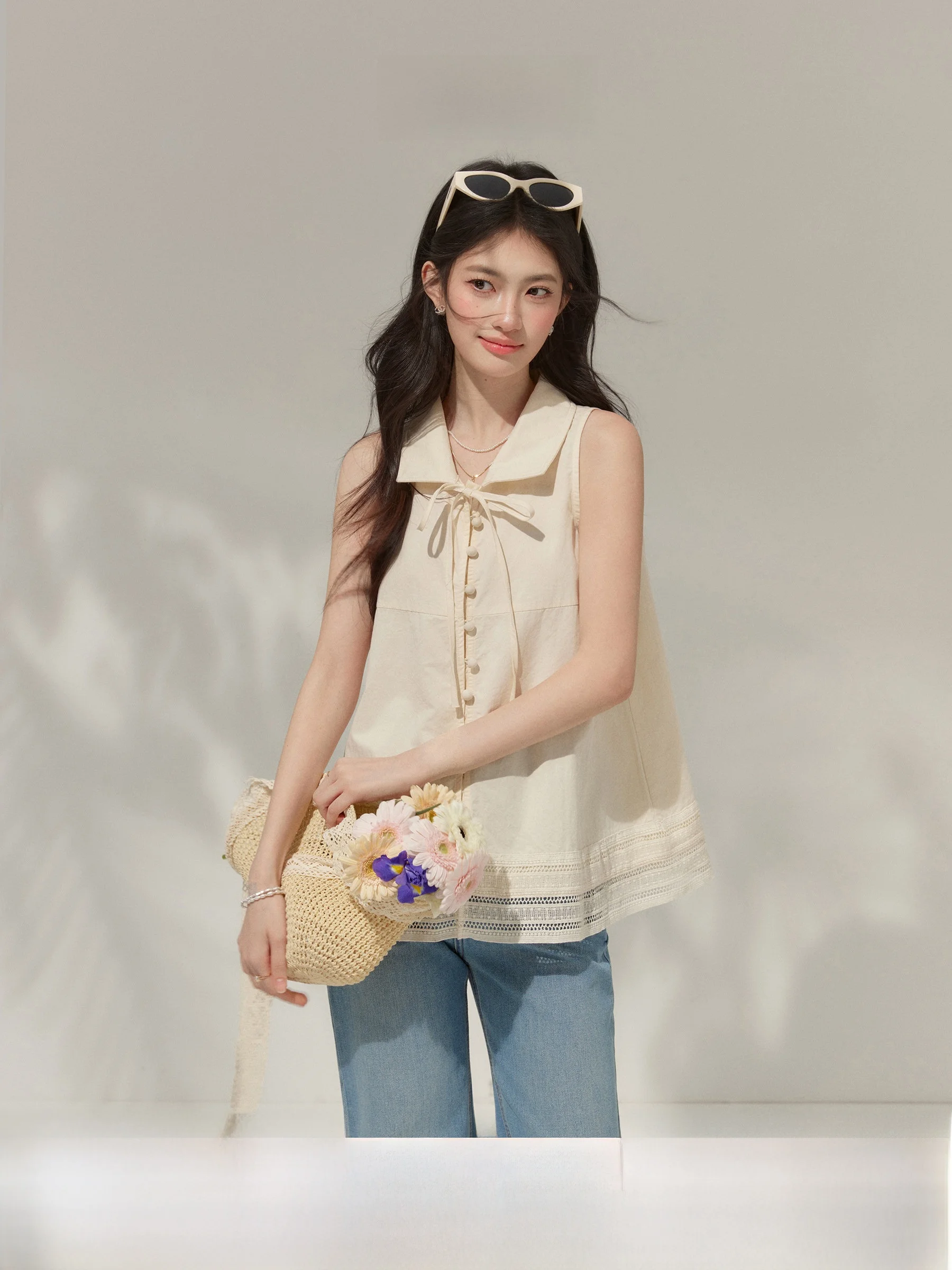 Loose Fit Sleeveless Collared Vest for Women Knot Belted Summer Slimming Shirt Style Short Length Single Button Clo...
Loose Fit Sleeveless Collared Vest for Women Knot Belted Summer Slimming Shirt Style Short Length Single Button Clo...
