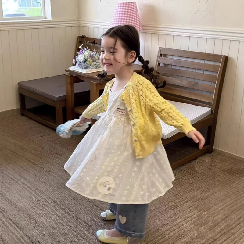 Girls' dress spring and summer women's suit26New stylish children's fashionable knitted cardigan sweater jacket and jeans
Girls' dress spring and summer women's suit26New stylish children's fashionable knitted cardigan sweater jacket and jeans