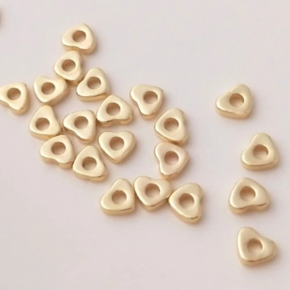 Медь 14-каратного золота, маленькая персиковая прокладка в форме сердца, плоская деталь в форме любви, ручная работа, браслет из бисера, ожерелье, ювелирные аксессуары
Медь 14-каратного золота, маленькая персиковая прокладка в форме сердца, плоская деталь в форме любви, ручная работа, браслет из бисера, ожерелье, ювелирные аксессуары