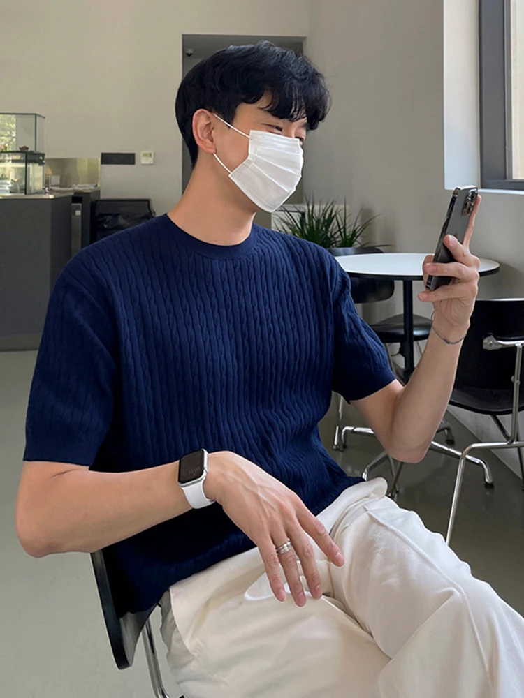 Loose round Ne ort Sve Knitted T-irt Men's Summer Korean Sle f Sve Base irt Casual Striped Polyester Fiber
Loose round Ne ort Sve Knitted T-irt Men's Summer Korean Sle f Sve Base irt Casual Striped Polyester Fiber