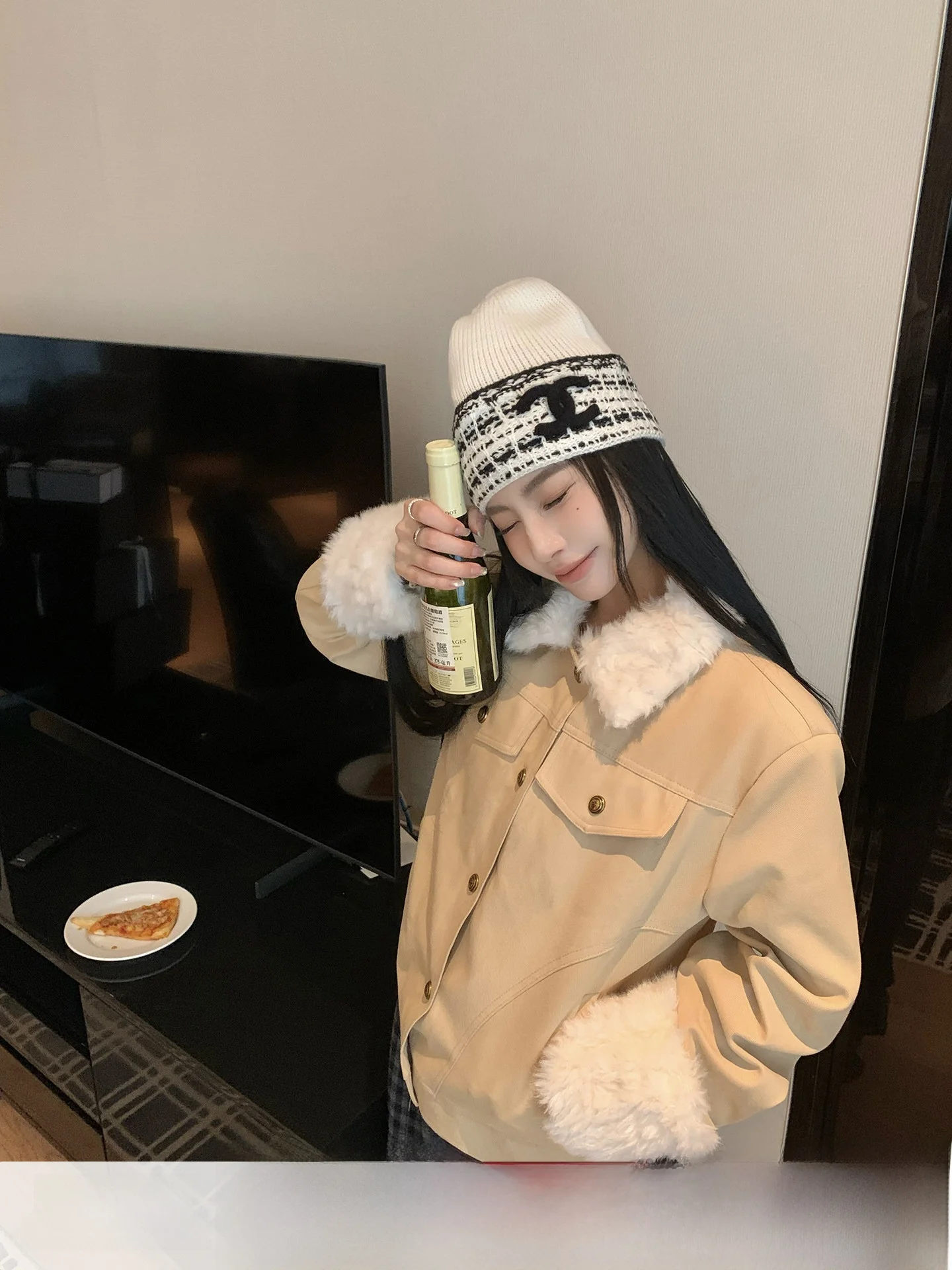 Женская демисезонная куртка Anneop London Girl: универсальная, повседневная, из хлопковой ткани, для работы и отдыха
Женская демисезонная куртка Anneop London Girl: универсальная, повседневная, из хлопковой ткани, для работы и отдыха