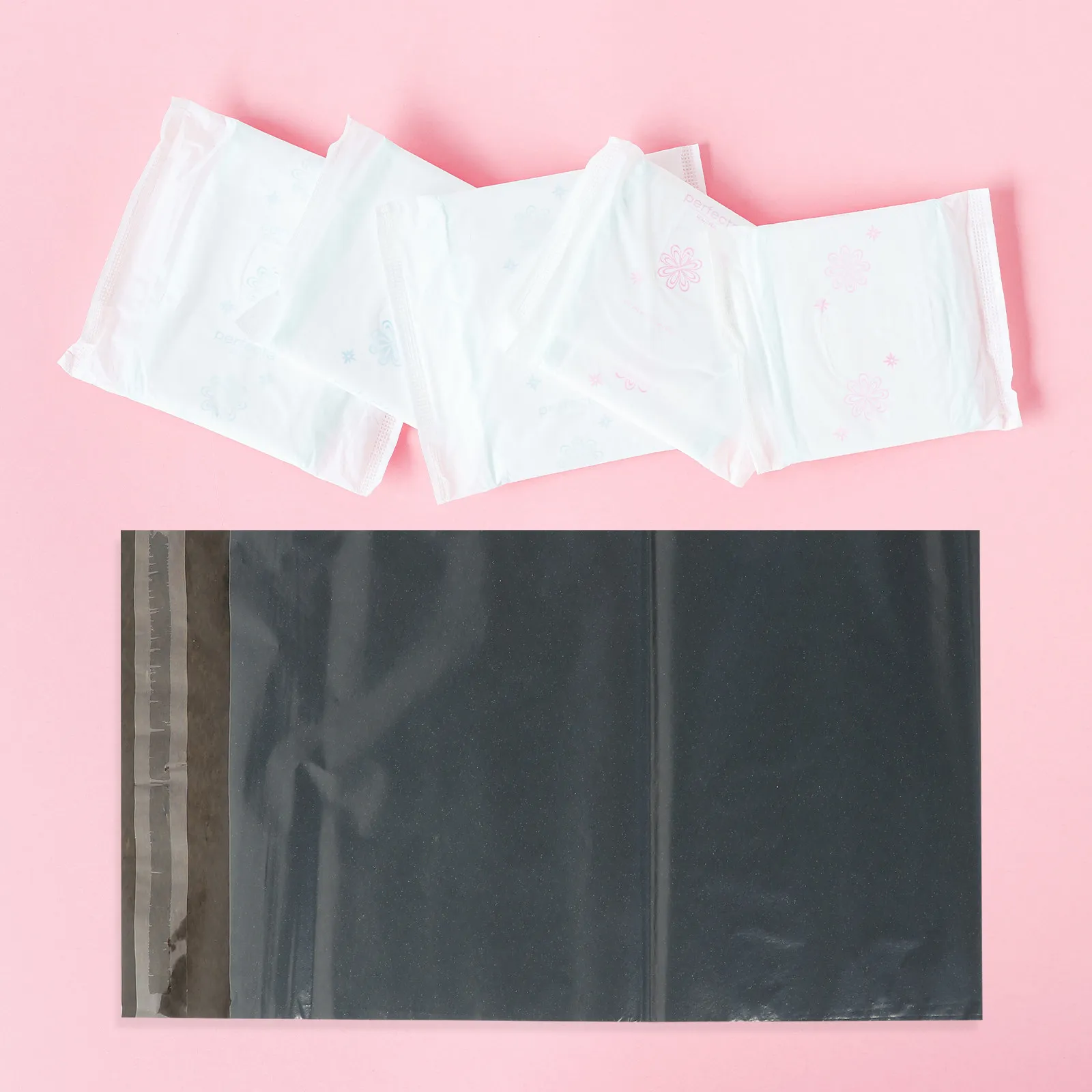 100Pcs Waterproof Shipping Bags Self Adhesive Leak Proof Packing Pouches Tampon Disposal Women Sanitary Delivery
100Pcs Waterproof Shipping Bags Self Adhesive Leak Proof Packing Pouches Tampon Disposal Women Sanitary Delivery
