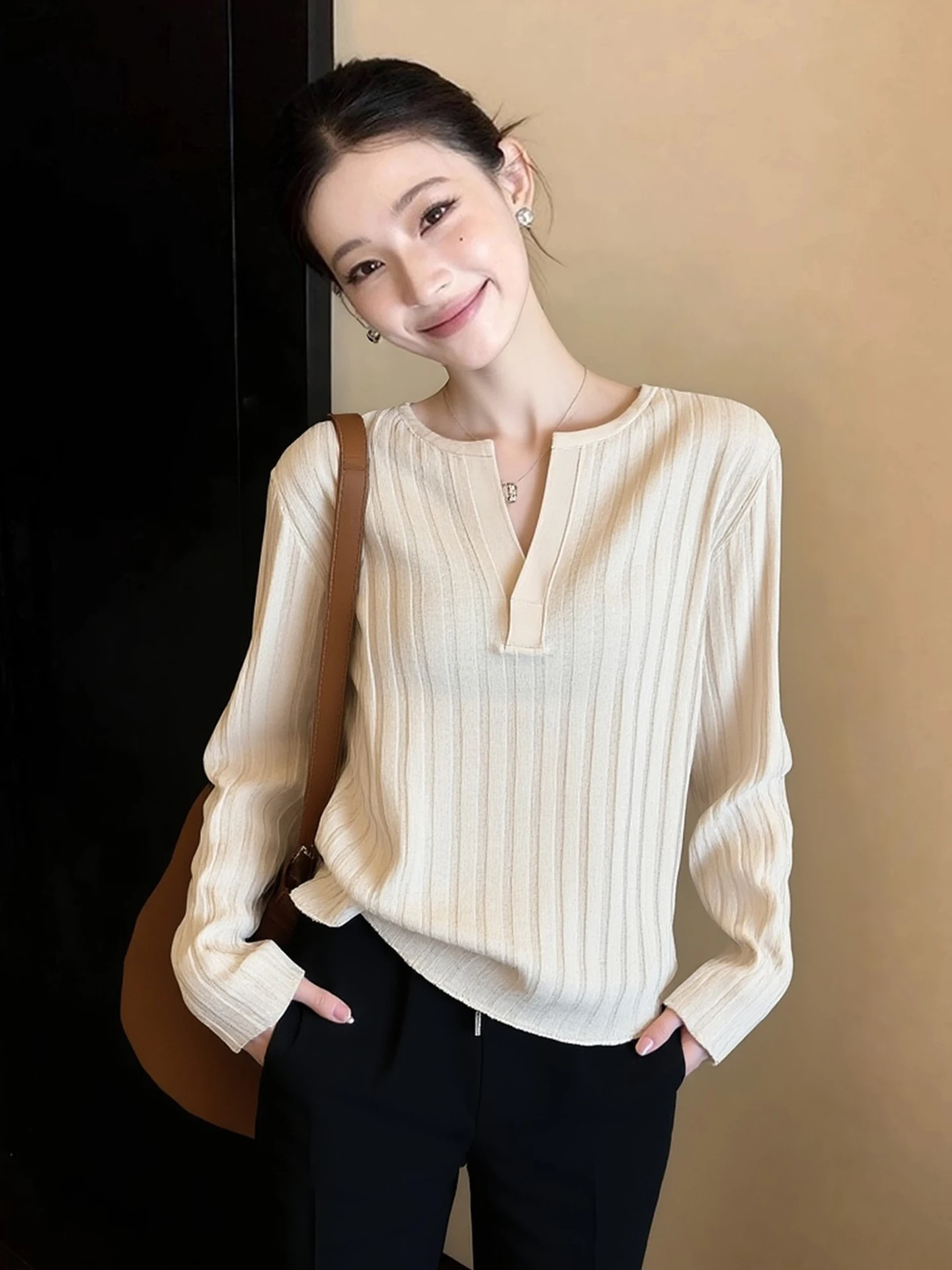 Chic Spring Soft Comfortable Long Sleeve Pure Color Knitted Base Shirt Korean Style Loose Fit Fashionable Versatile Women's Top
Chic Spring Soft Comfortable Long Sleeve Pure Color Knitted Base Shirt Korean Style Loose Fit Fashionable Versatile Women's Top