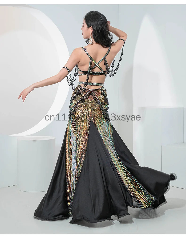 Shiny Golden Belly Dance Competition Suit Women Embroidery Top Skirt Crystal Beaded Sleeve Oriental Dance Performance Dress
Shiny Golden Belly Dance Competition Suit Women Embroidery Top Skirt Crystal Beaded Sleeve Oriental Dance Performance Dress
