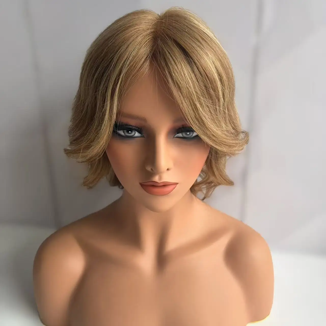 Brown Highlight Color Full Hand Tied Short Pixie Cut Wig Silk Base 100% European Human Hair Wigs for Women
Brown Highlight Color Full Hand Tied Short Pixie Cut Wig Silk Base 100% European Human Hair Wigs for Women