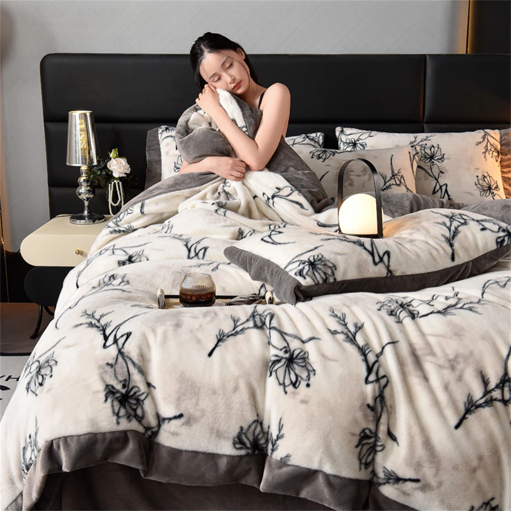 Light Luxury Winter Bedding Set Thickened Double-Sided Milk Velvet Quilt Cover Bedsheet Pillowcase Coral Velvet Duvet Cover Set
Light Luxury Winter Bedding Set Thickened Double-Sided Milk Velvet Quilt Cover Bedsheet Pillowcase Coral Velvet Duvet Cover Set