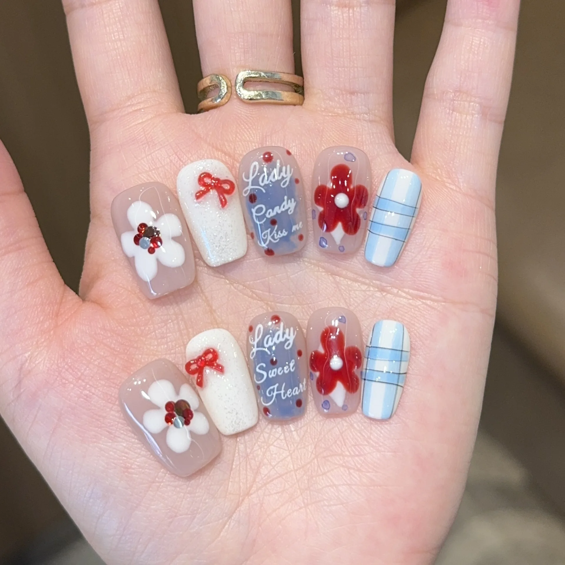 10pcs Handmade Middle Square Press On Nails Sparkling Flower Bow Polka Dot Design Sweet Cute Fake Nails Wearable Nails Art Tips
10pcs Handmade Middle Square Press On Nails Sparkling Flower Bow Polka Dot Design Sweet Cute Fake Nails Wearable Nails Art Tips