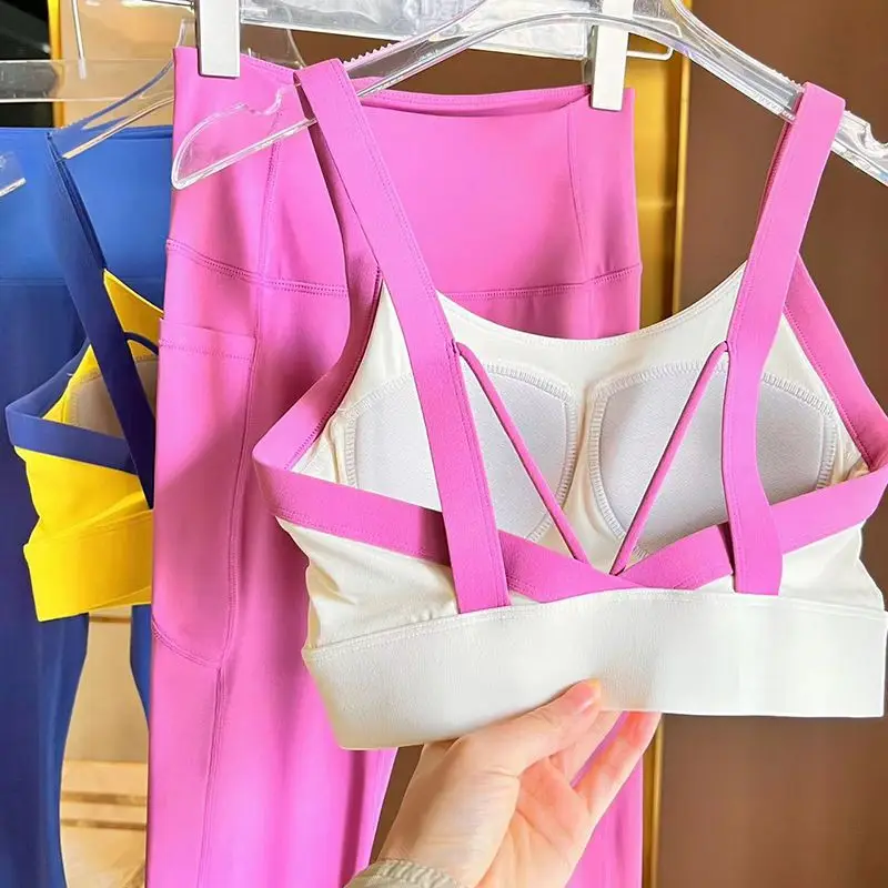 Contrast Sport Vest Pants Woman Backless Gym Running Crop Top Fitness Bra Trousers Women Yoga Clothing Set
Contrast Sport Vest Pants Woman Backless Gym Running Crop Top Fitness Bra Trousers Women Yoga Clothing Set