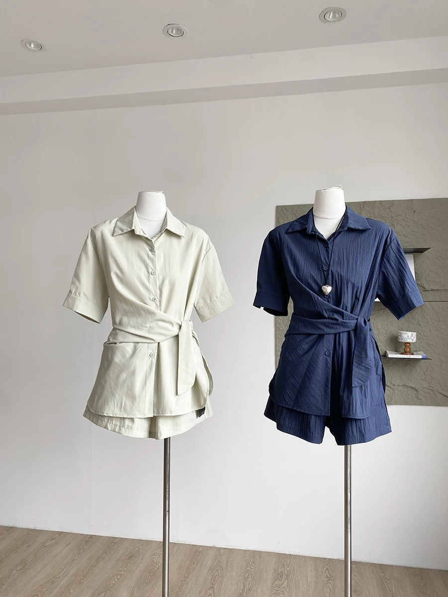 Women's Summer Streetwear Elegant Two Pieces Shorts Suit Lady Streetwear Side Lace Up Short Sleeve Shirt + High Waist Shorts
Women's Summer Streetwear Elegant Two Pieces Shorts Suit Lady Streetwear Side Lace Up Short Sleeve Shirt + High Waist Shorts