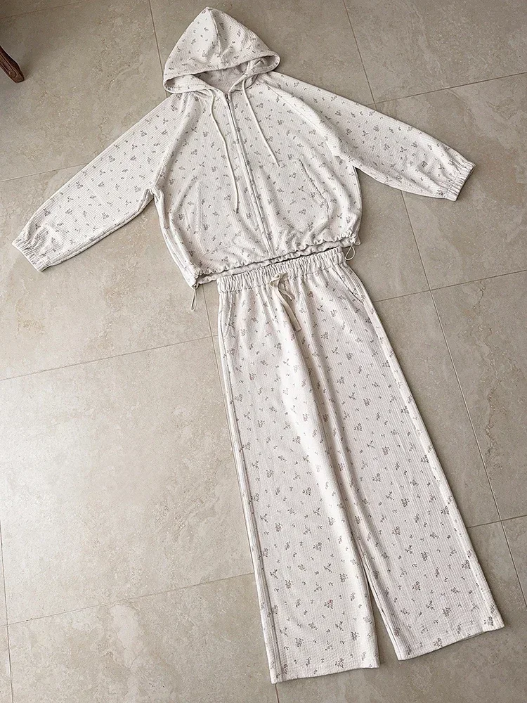 Corduroy 2 Piece Sets Women Floral Pattern Hoodies and Elastic Waist Pants Loose Outfits for Sweet Girls Kawaii Clothes
Corduroy 2 Piece Sets Women Floral Pattern Hoodies and Elastic Waist Pants Loose Outfits for Sweet Girls Kawaii Clothes
