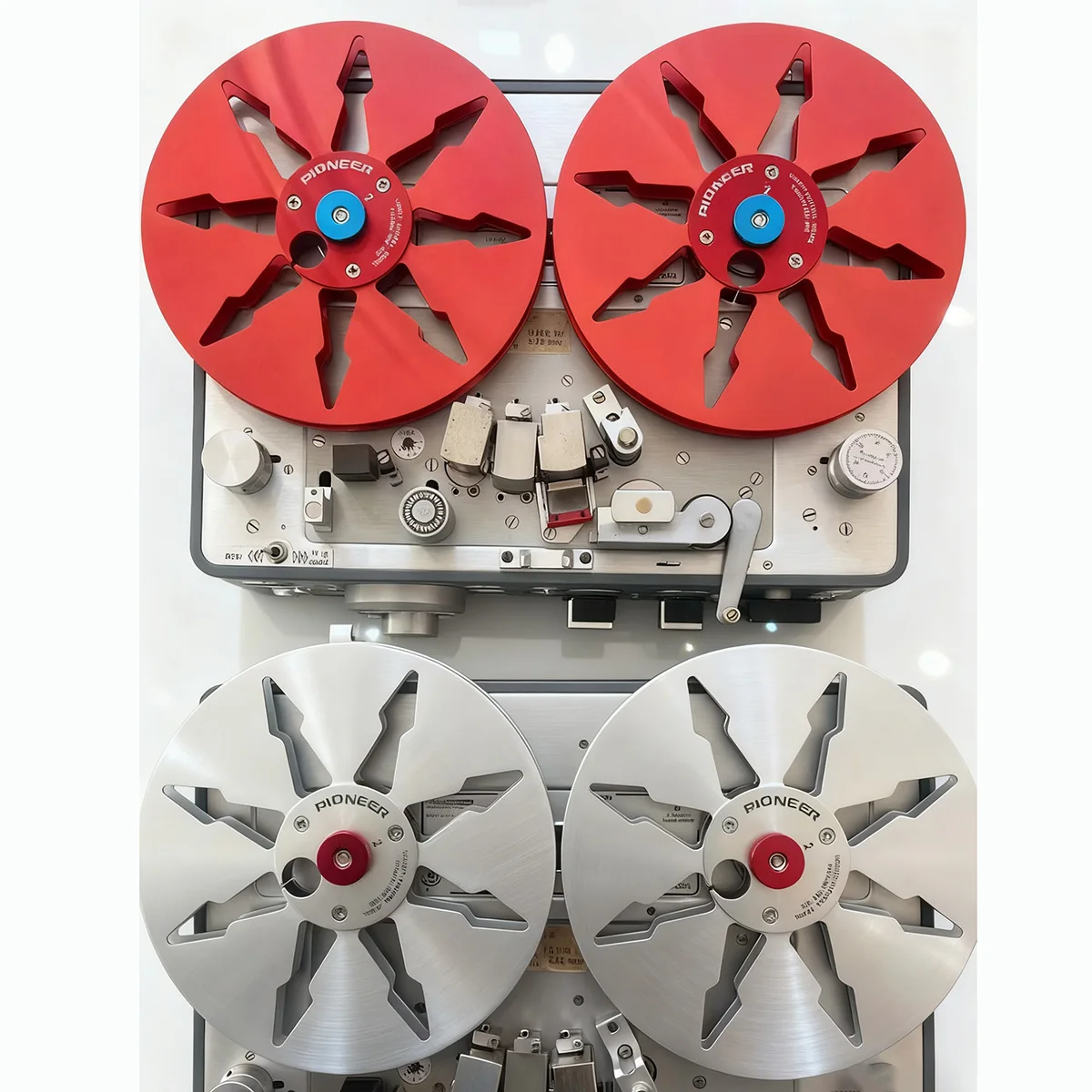 Для стандартных алюминиевых пустых катушек с лентой Pioneer 7 дюймов 1/4 дюйма для катушек с ленточными записывающими катушками
Для стандартных алюминиевых пустых катушек с лентой Pioneer 7 дюймов 1/4 дюйма для катушек с ленточными записывающими катушками