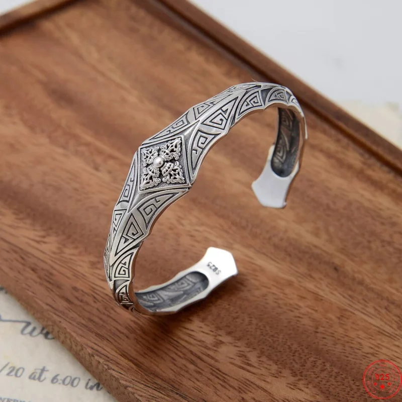 S925 Sterling Silver Charms Bracelets for Women Men Retro Striped Pattern Vajra Pestle Bangle Fashion Punk Jewelry Wholesale
S925 Sterling Silver Charms Bracelets for Women Men Retro Striped Pattern Vajra Pestle Bangle Fashion Punk Jewelry Wholesale