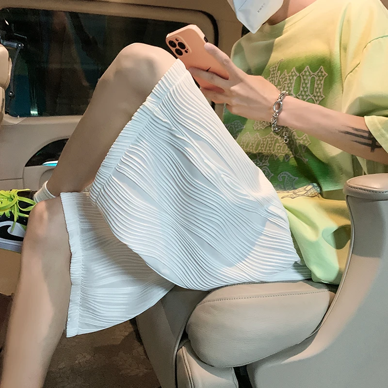 Men's Summer Thin Qui Dry Ice Silk orts Cool Feeling Breathable Five-Quarter Straight Loose Casual Sports Mid-Pants
Men's Summer Thin Qui Dry Ice Silk orts Cool Feeling Breathable Five-Quarter Straight Loose Casual Sports Mid-Pants