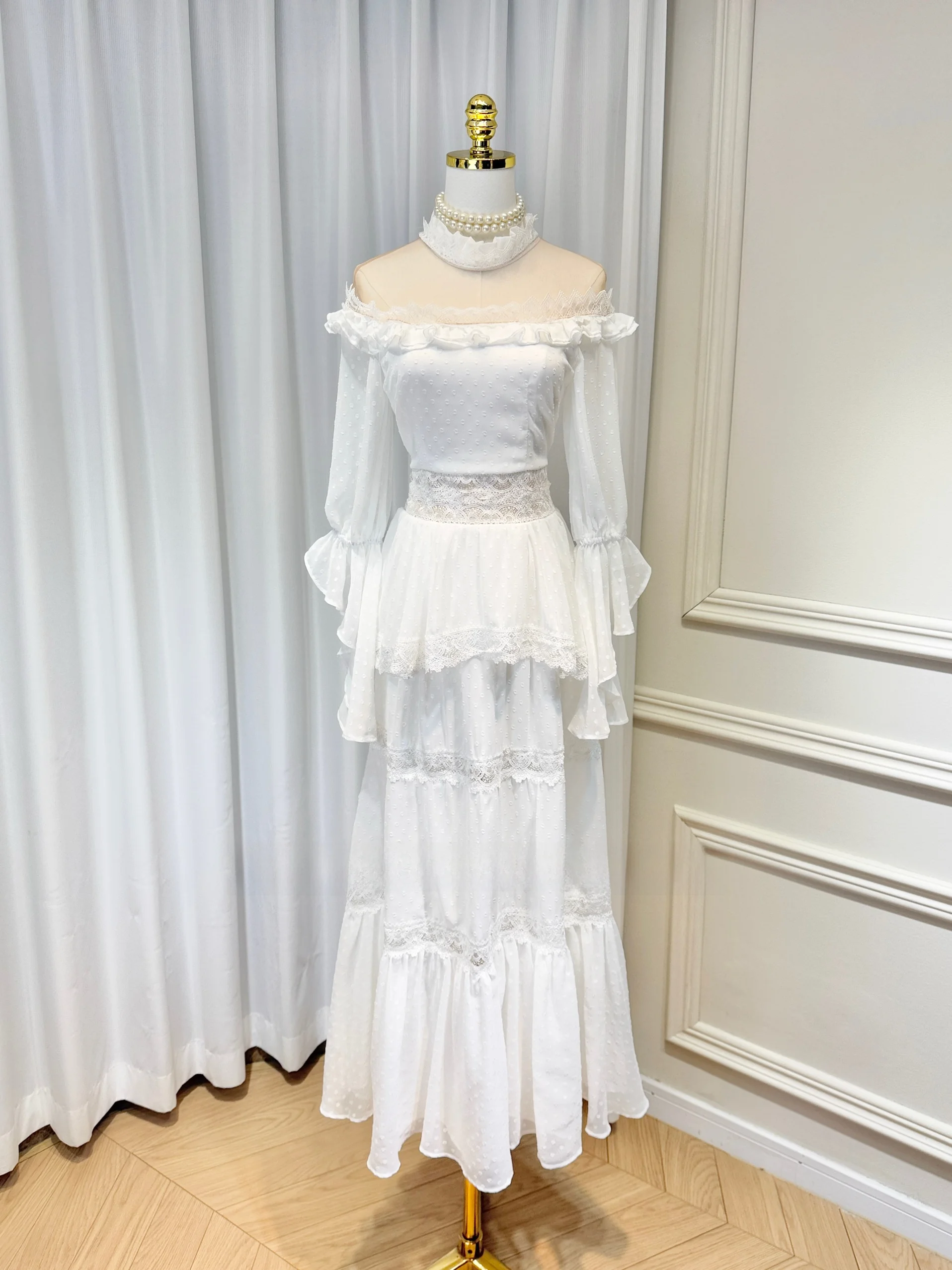 Ele Long Polka Dot Dr with Lace Wood Ear Micro Me oulder Exposure Bell Sve Waist Inward Flared Skirt Polyester ...
Ele Long Polka Dot Dr with Lace Wood Ear Micro Me oulder Exposure Bell Sve Waist Inward Flared Skirt Polyester ...