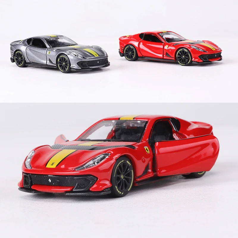 Burago 1:64 Ferrari 812 Competizione 합금 모델 자동차는 문을 열 수 있습니다