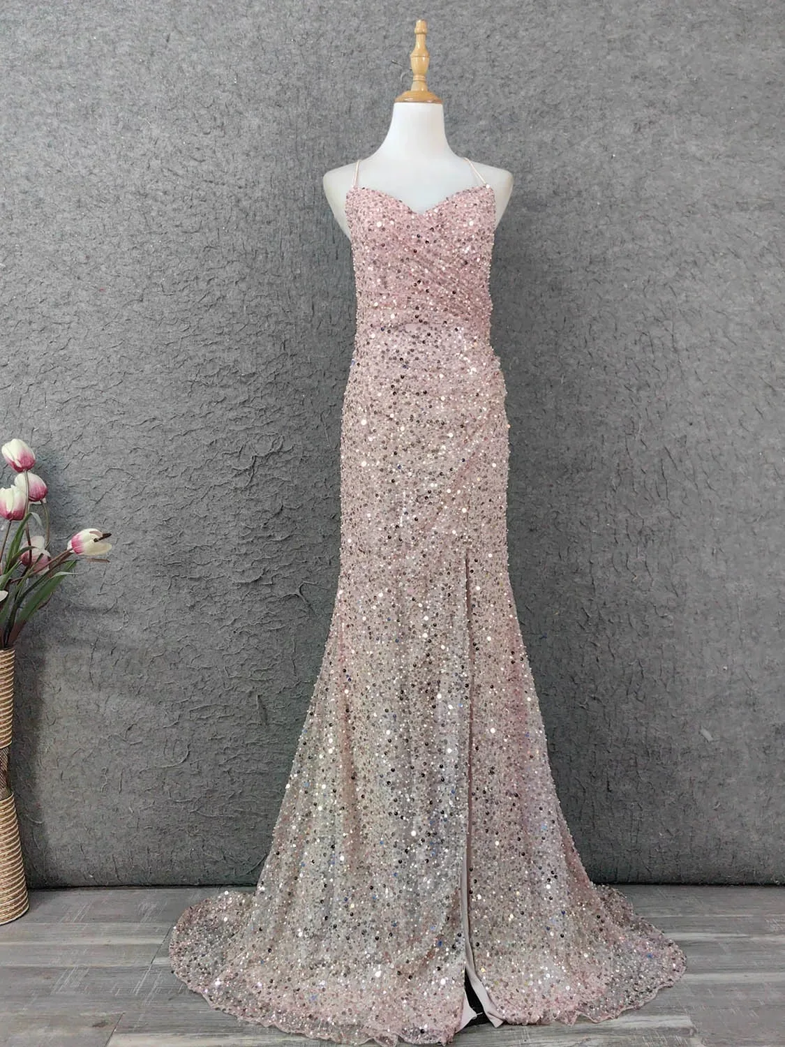 Pink Sequins Cocktail Dresses Mermaid Backless Sexy Trailing Lace-up Side Slit Party Banquet Formal Graduation Evening Gowns New
Pink Sequins Cocktail Dresses Mermaid Backless Sexy Trailing Lace-up Side Slit Party Banquet Formal Graduation Evening Gowns New