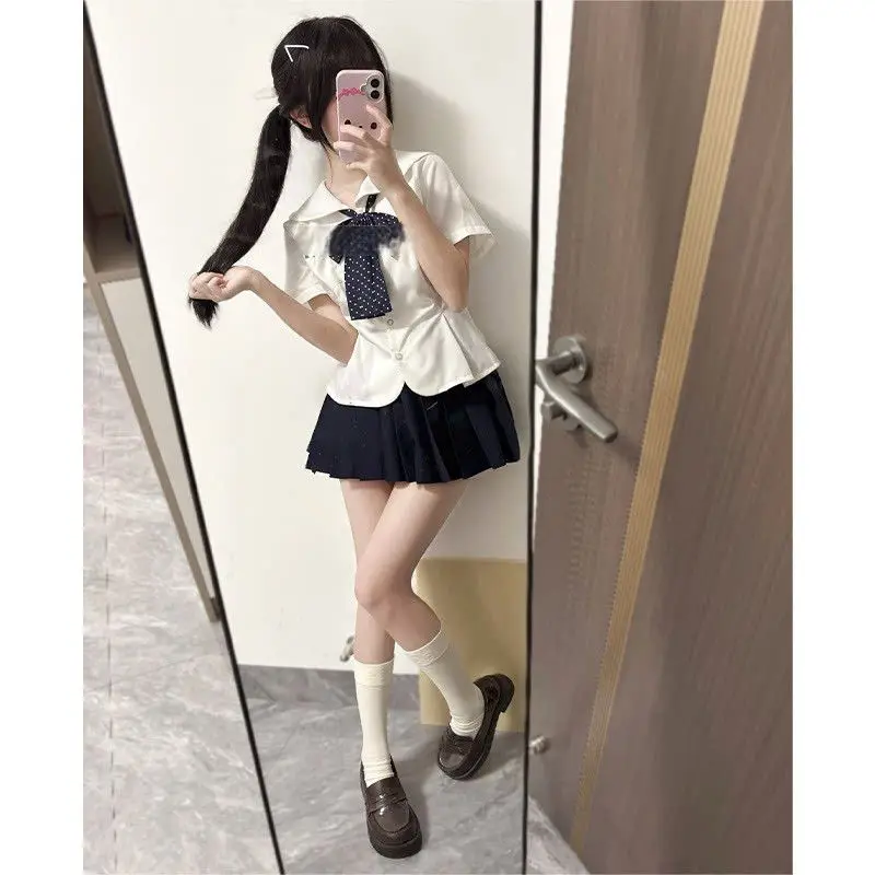 plus Size Women's Short Sleeve Shirt Sweet School Uniform Style Petal Hem Waist Cinched Jacket And Pants Set Spring Fashion
plus Size Women's Short Sleeve Shirt Sweet School Uniform Style Petal Hem Waist Cinched Jacket And Pants Set Spring Fashion