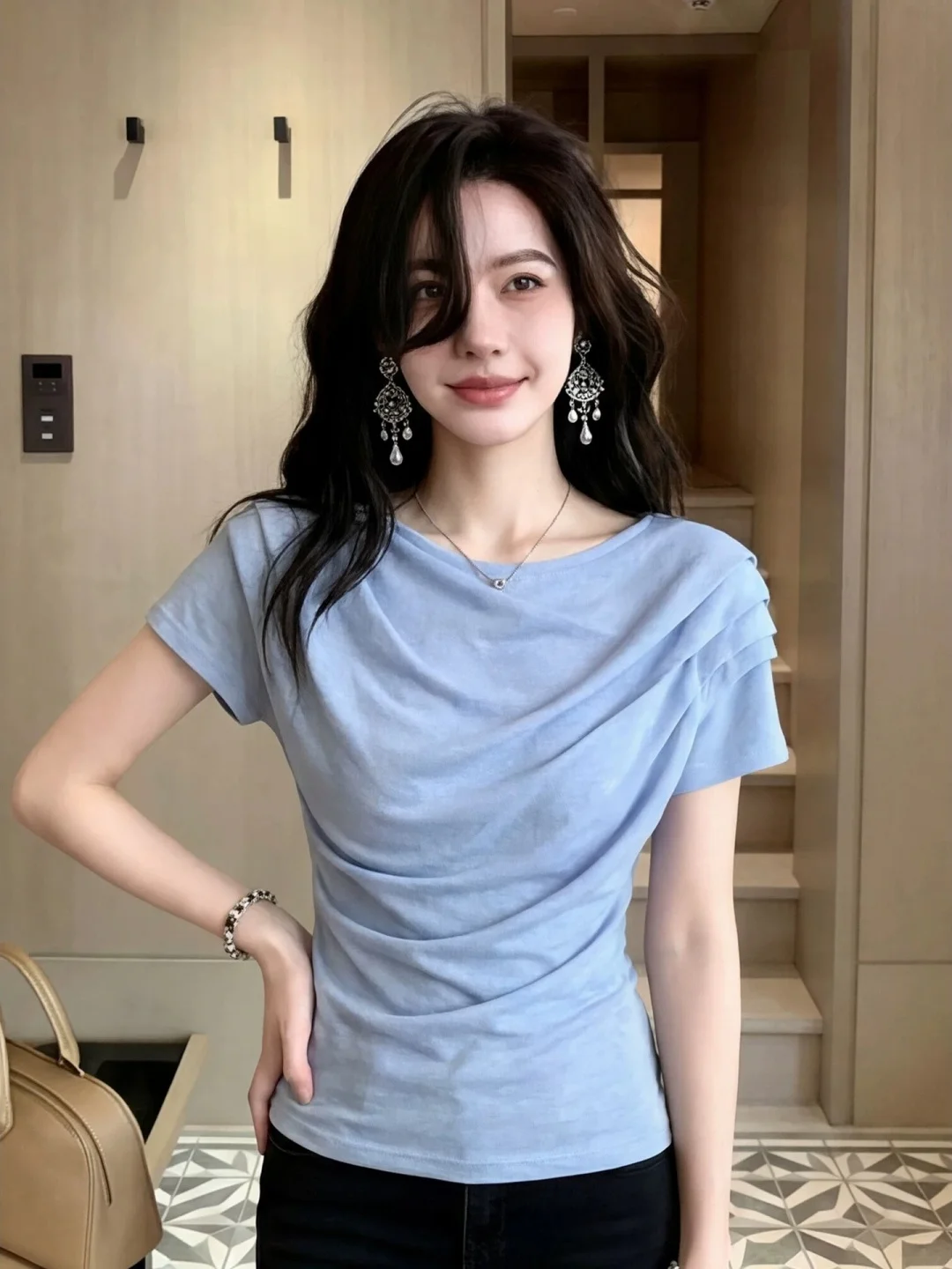 Blue round Neck Short Sleeve T-Shirt Women's Summer Unique Pleated Waist-Cinching Top Dongda Gate Super Beautiful Korean Style
Blue round Neck Short Sleeve T-Shirt Women's Summer Unique Pleated Waist-Cinching Top Dongda Gate Super Beautiful Korean Style