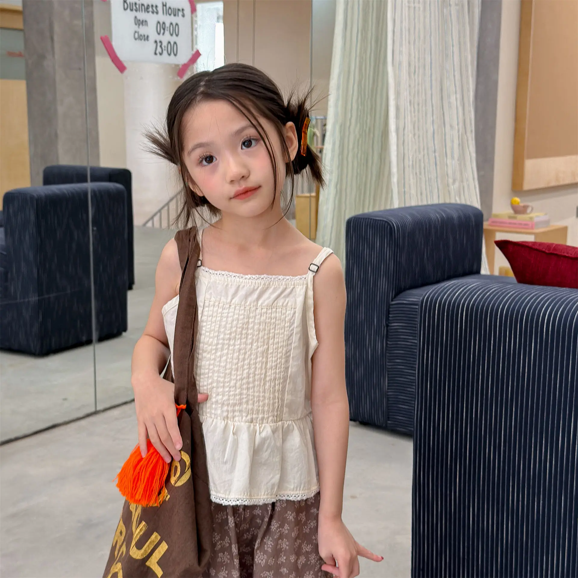 2026 Summer New Children Sleeveless Shirts Cotton Kids Girls Cute Sweet Sling Tops Baby Girl Lace Blouse Toddler Clothes
2026 Summer New Children Sleeveless Shirts Cotton Kids Girls Cute Sweet Sling Tops Baby Girl Lace Blouse Toddler Clothes