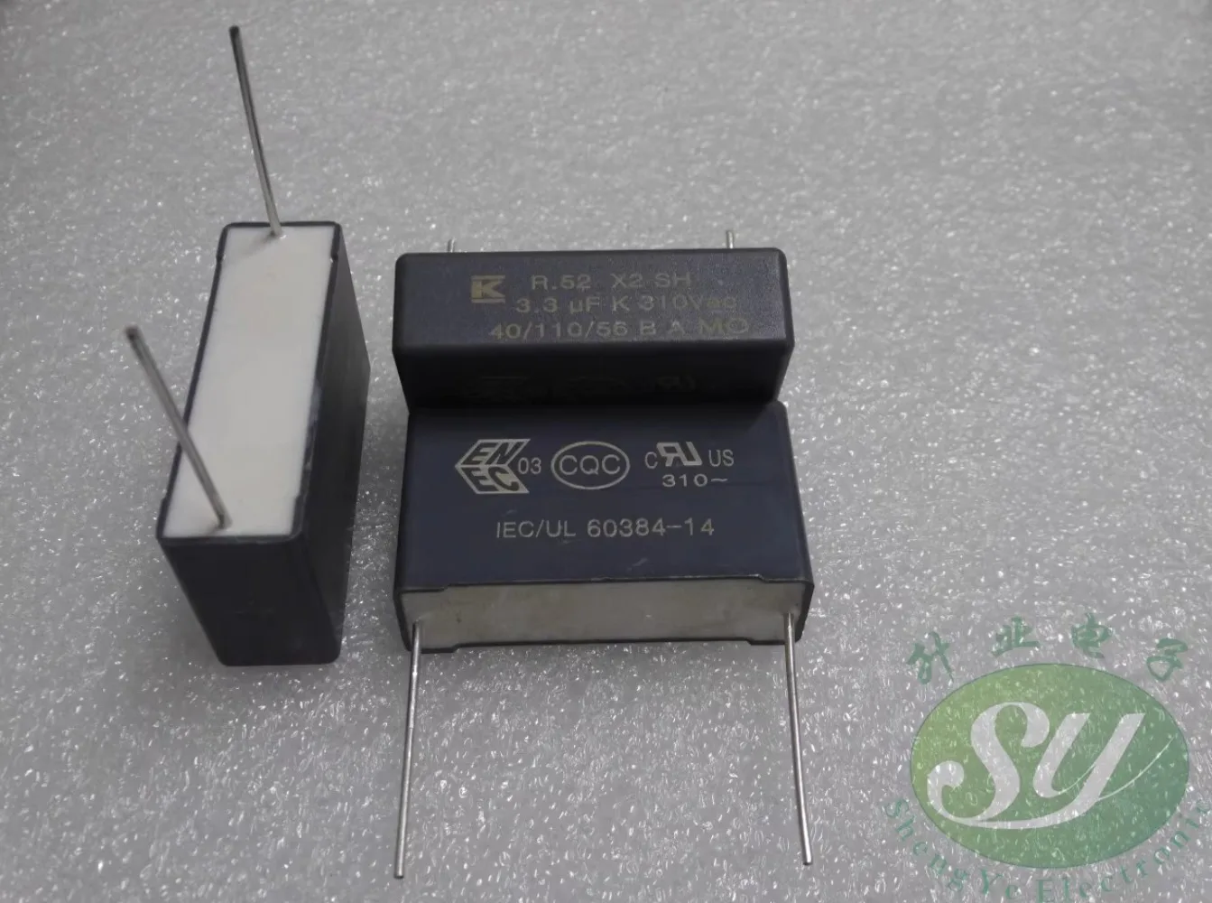 5 шт. R52 3,3 мкФ/310 В переменного тока 3u3 335 новый пленочный конденсатор 38 мм
5 шт. R52 3,3 мкФ/310 В переменного тока 3u3 335 новый пленочный конденсатор 38 мм