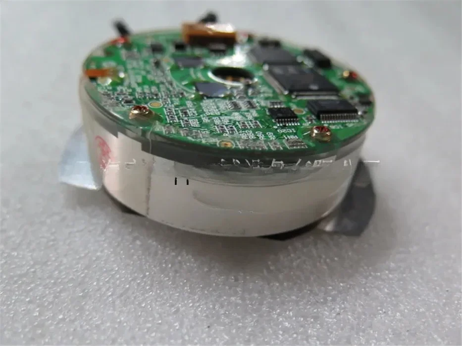 Yaskawa servo motor encoder UTSAH-B17BB is programmable warmly for 1year
Yaskawa servo motor encoder UTSAH-B17BB is programmable warmly for 1year