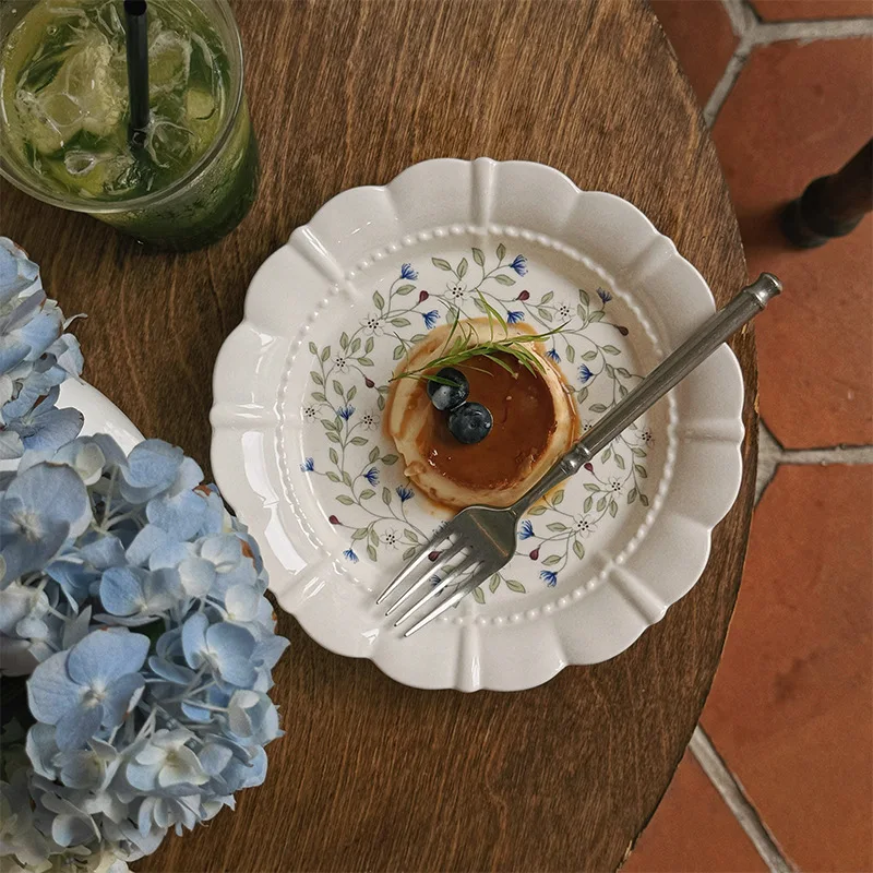 Tableware Vintage Fresh Blue Flower Branch Ceramic Superior Sense French Floral Lace High Appearance Level Dessert Salad Plate
Tableware Vintage Fresh Blue Flower Branch Ceramic Superior Sense French Floral Lace High Appearance Level Dessert Salad Plate
